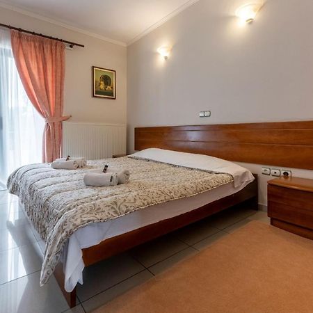 J Studios - Kineta Seaside Retreats Extérieur photo