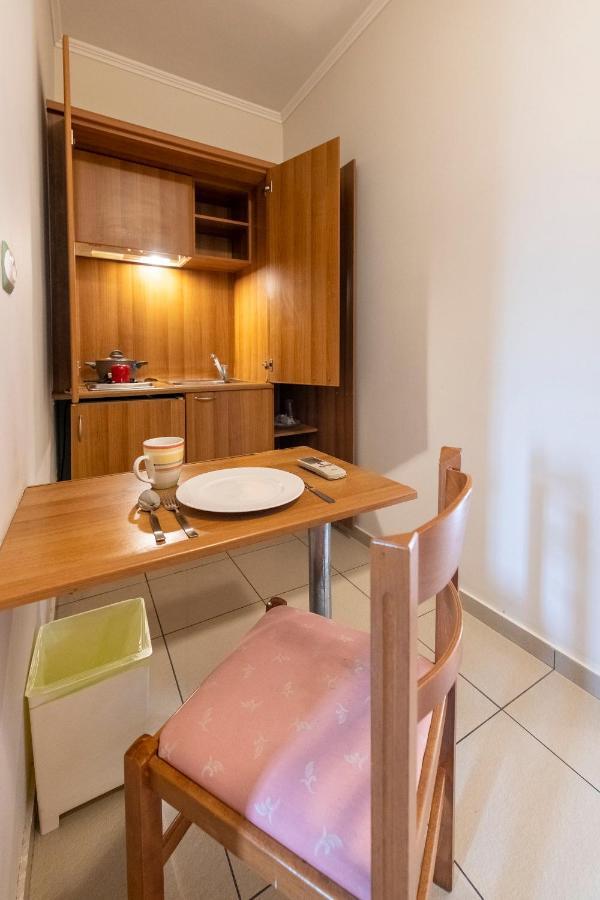 J Studios - Kineta Seaside Retreats Extérieur photo