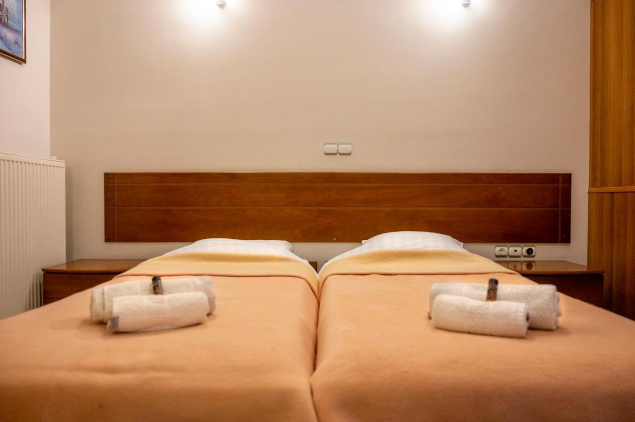 J Studios - Kineta Seaside Retreats Extérieur photo
